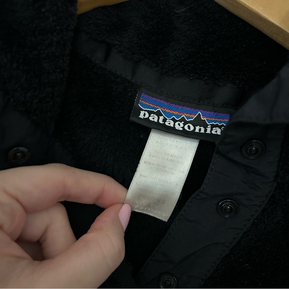 Patagonia Snap-T Black Fleece Pullover - Picture 3 of 4